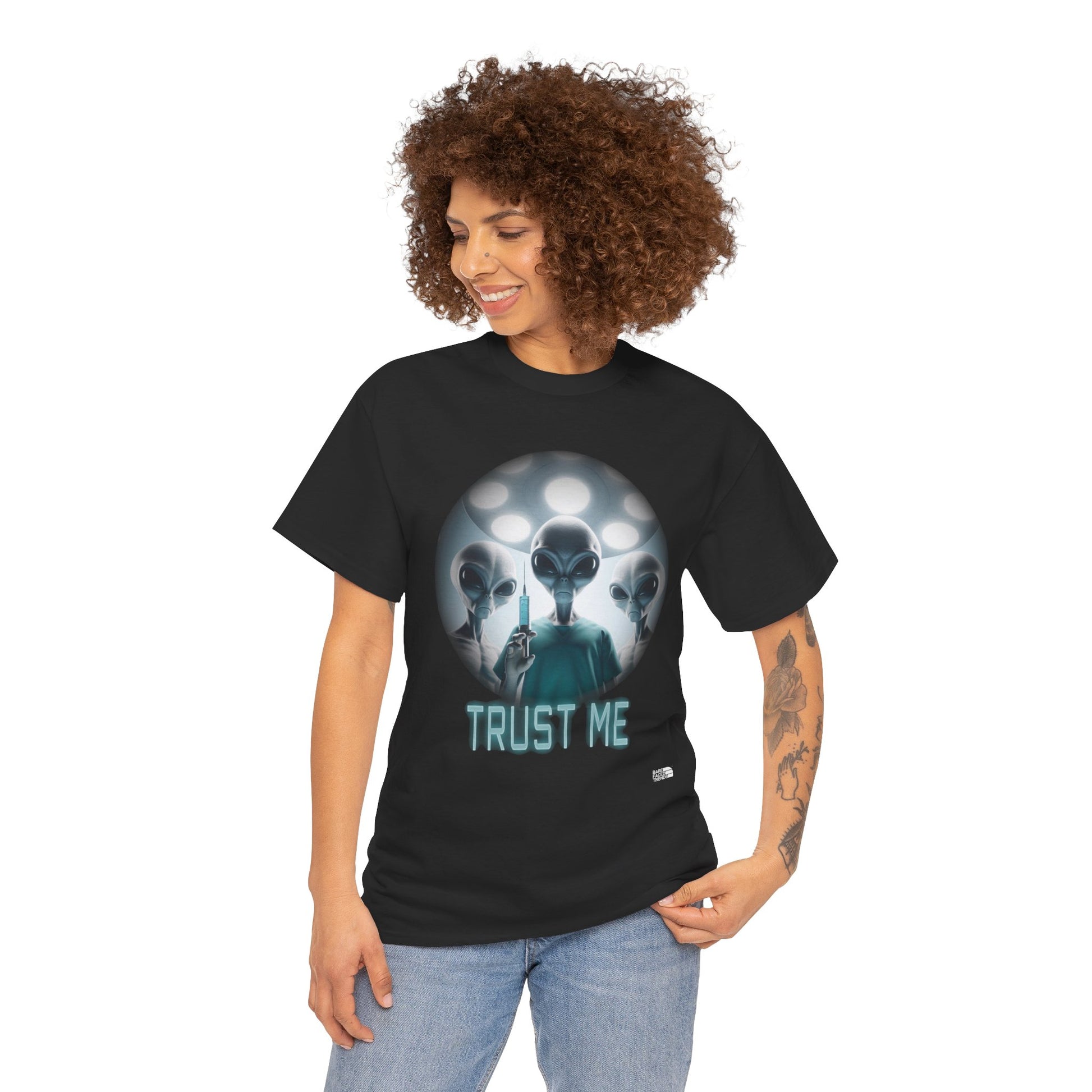 Alien T-Shirt "Trust Me!", Funny Graphic Tee, Unisex Cotton Shirt, Casual Wear, Sci-Fi Gift, UFO Lover Apparel